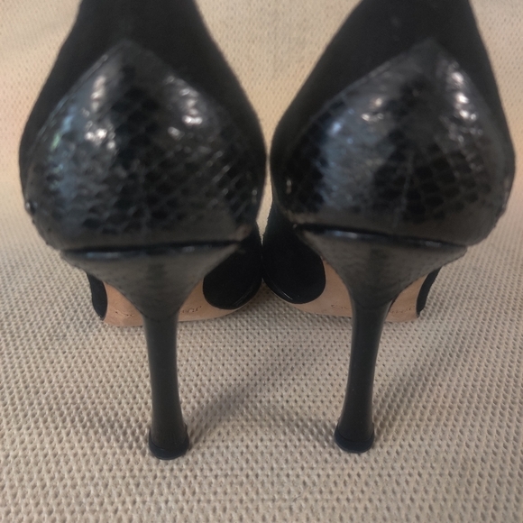 🔥🔥Jimmy Choo Black Suede and Animal Print Heels - Picture 3 of 4